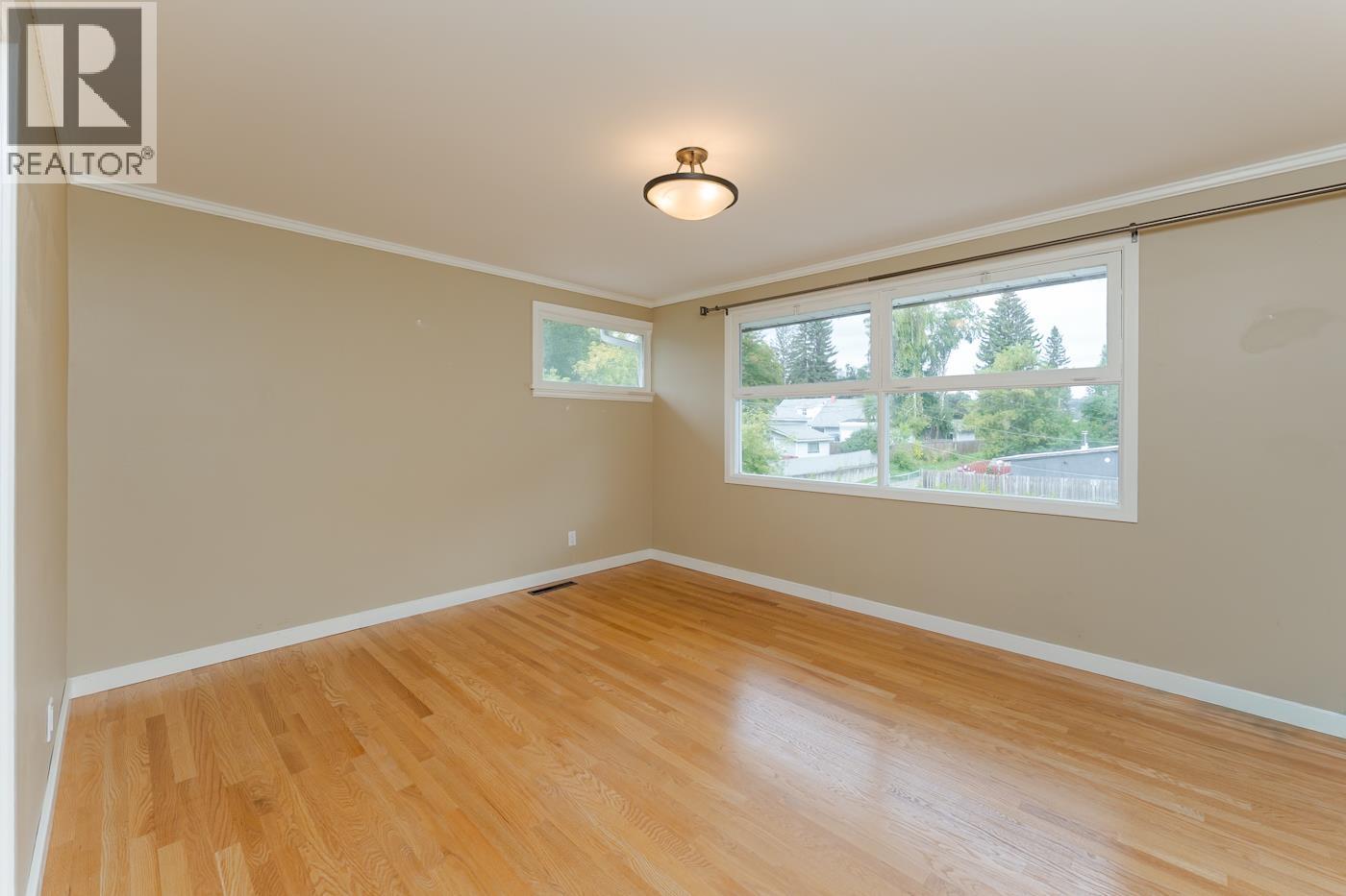 1689 BIRCH STREET - 27