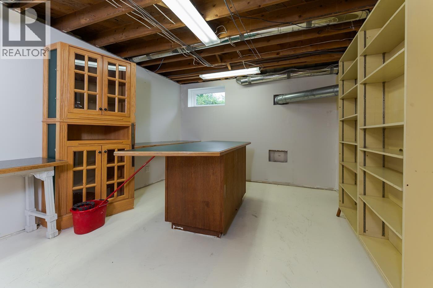 1689 BIRCH STREET - 30