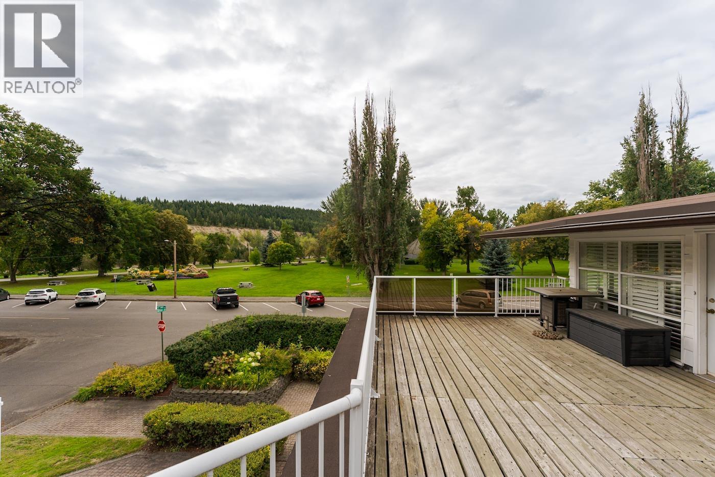 Photo 8 of 37 — 1689 BIRCH STREET · Prince George, BC