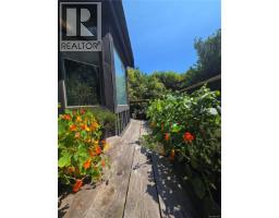1334 Chesterman Beach Rd, Tofino, BC V0R2Z0 Photo 32