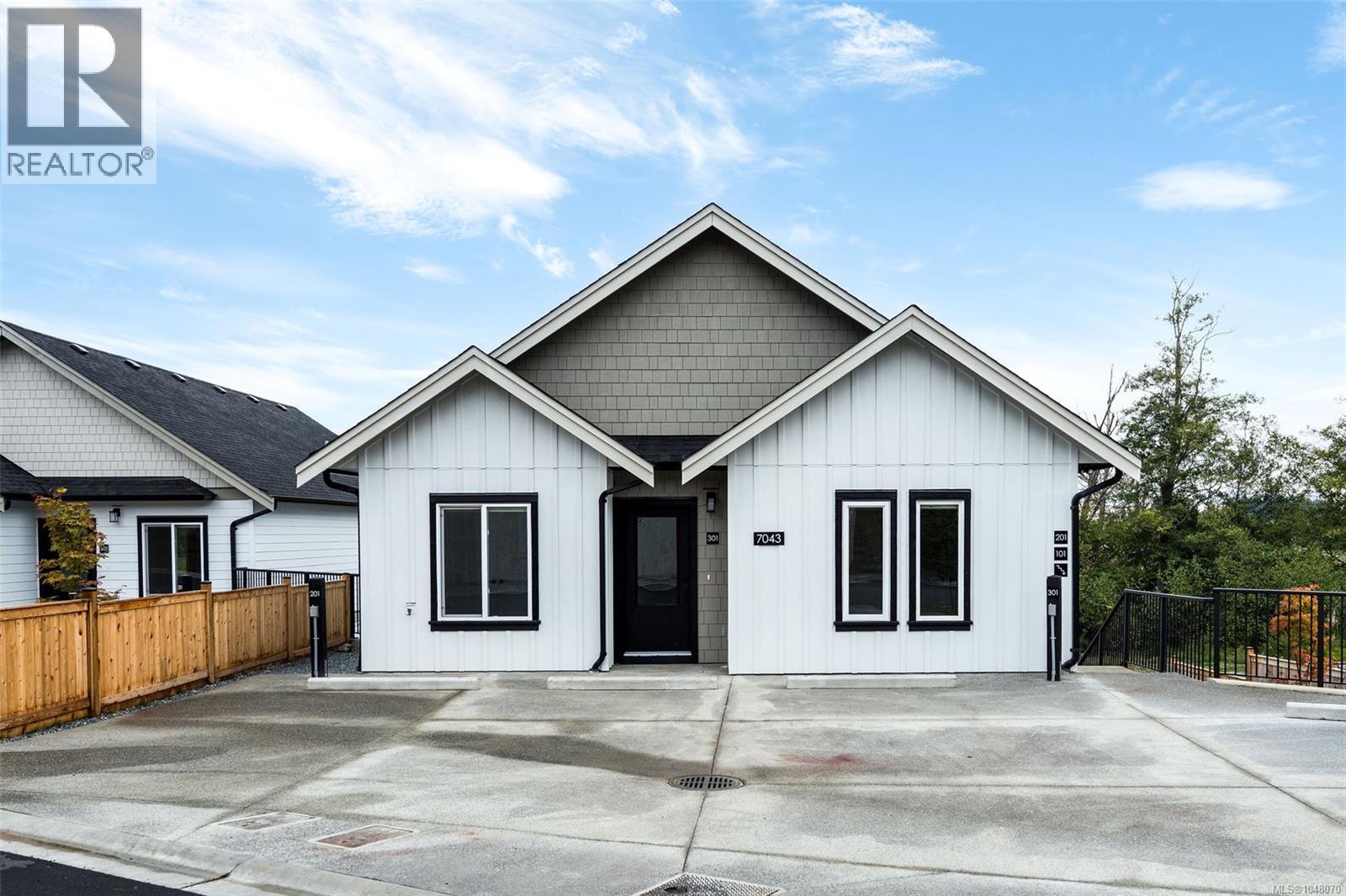 #201 7043 Central Saanich Rd - 2