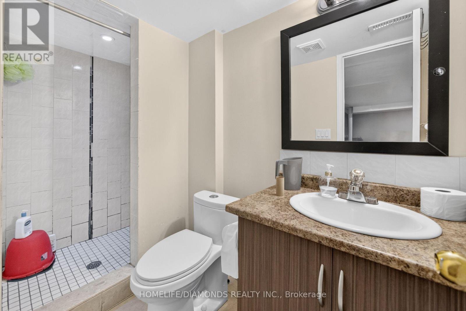 24 JEWEL CRESCENT - 39