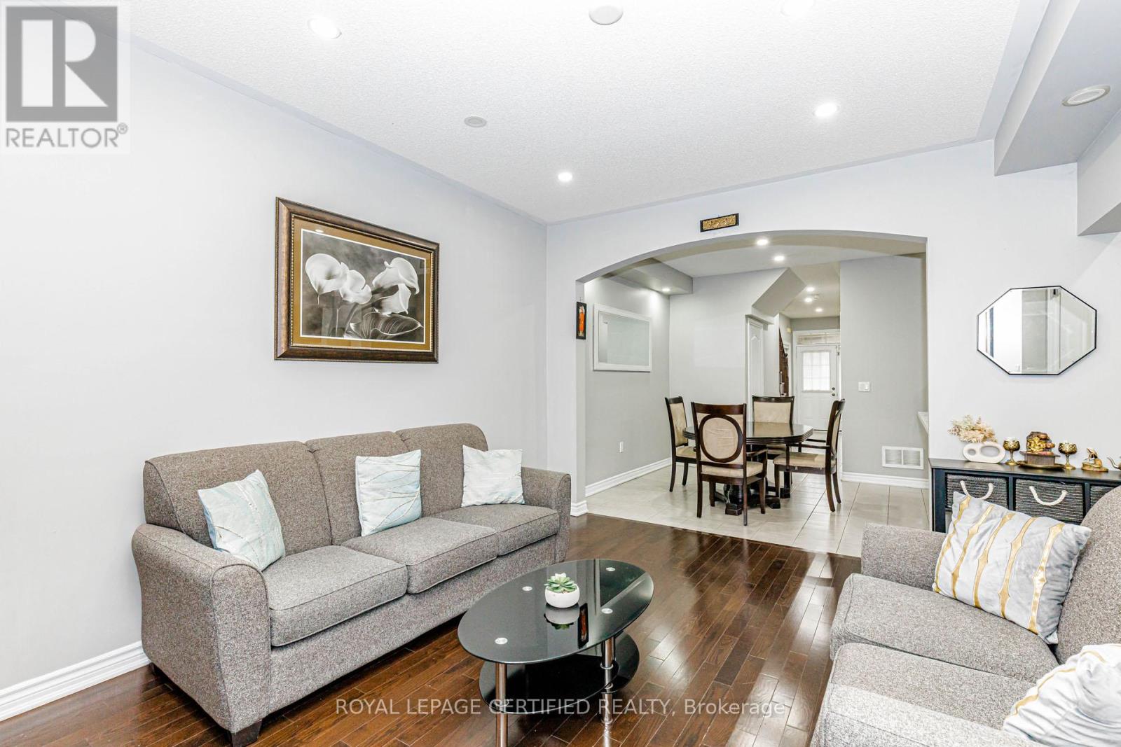 66 HATTON COURT - 12