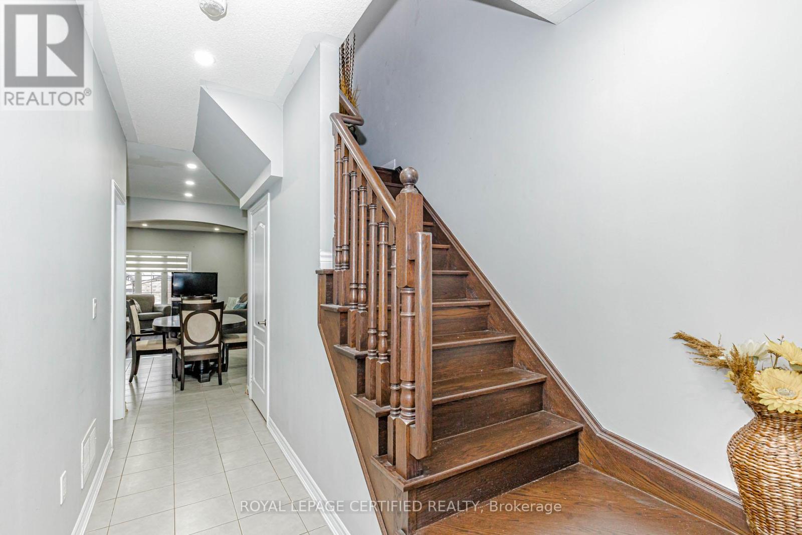 66 HATTON COURT - 14