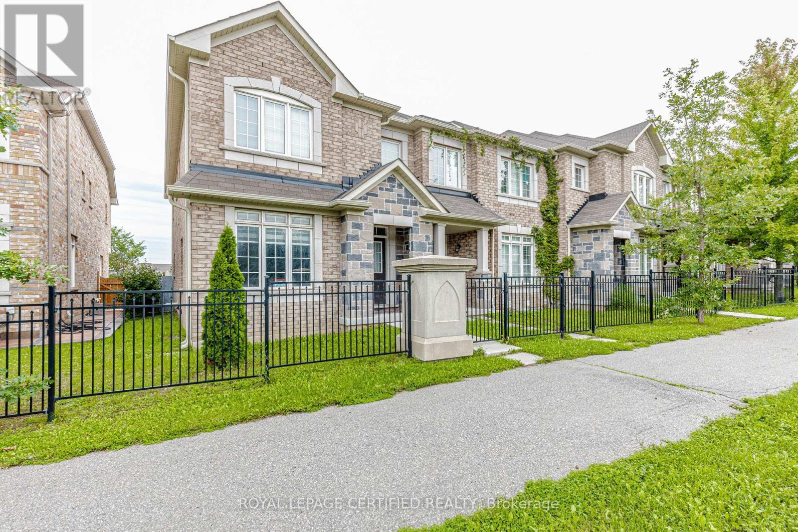 66 HATTON COURT - 2