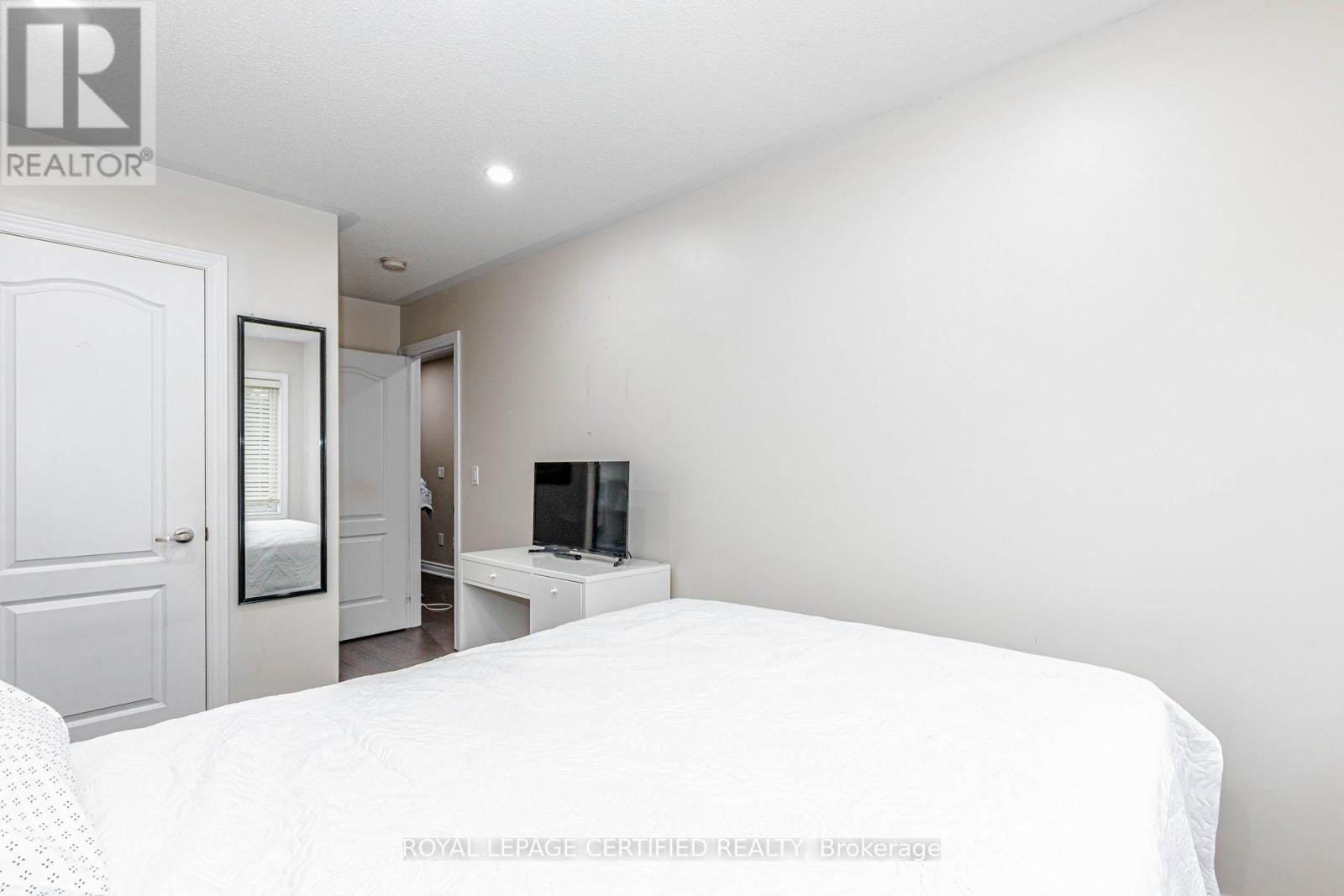 66 HATTON COURT - 22