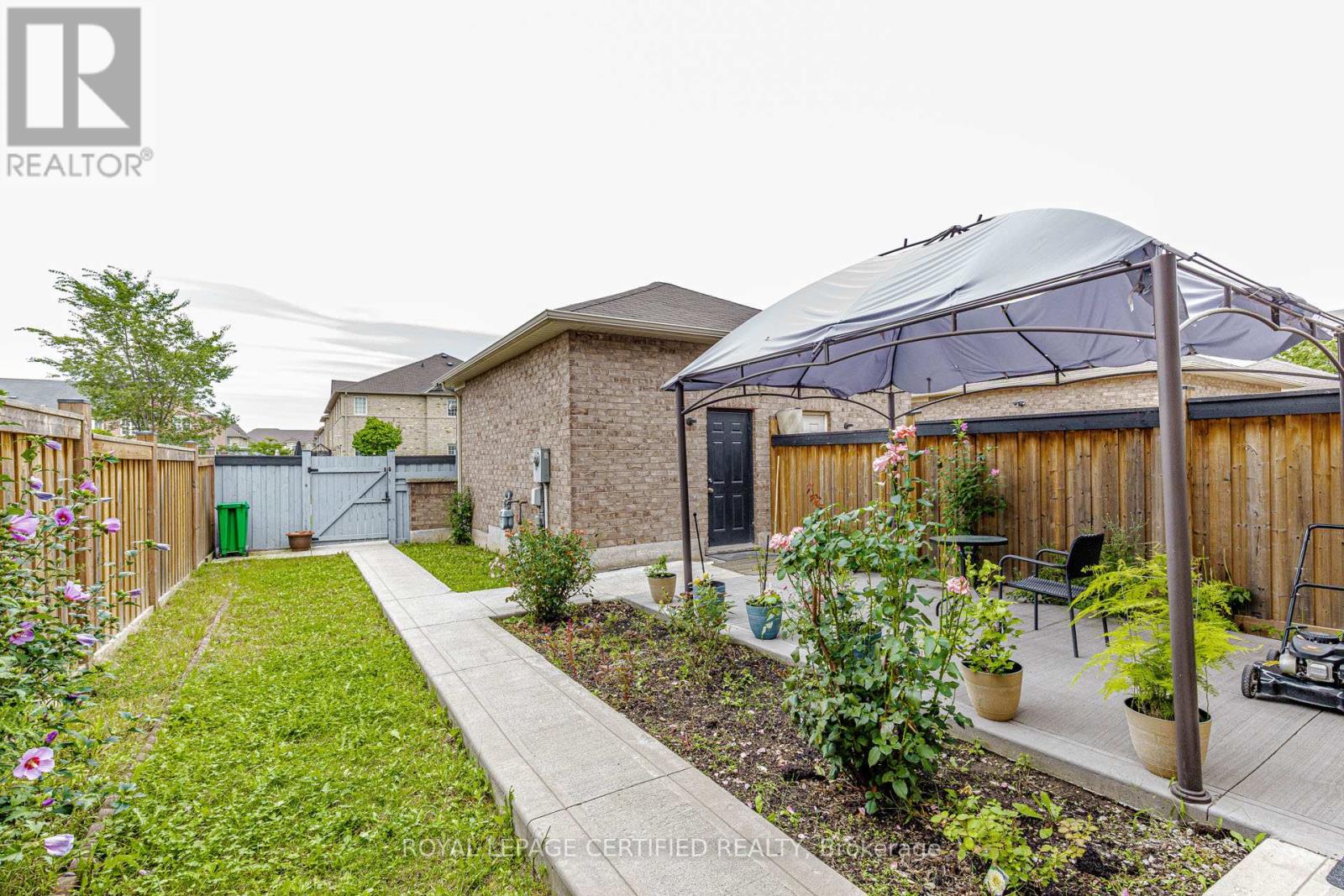 66 HATTON COURT - 32