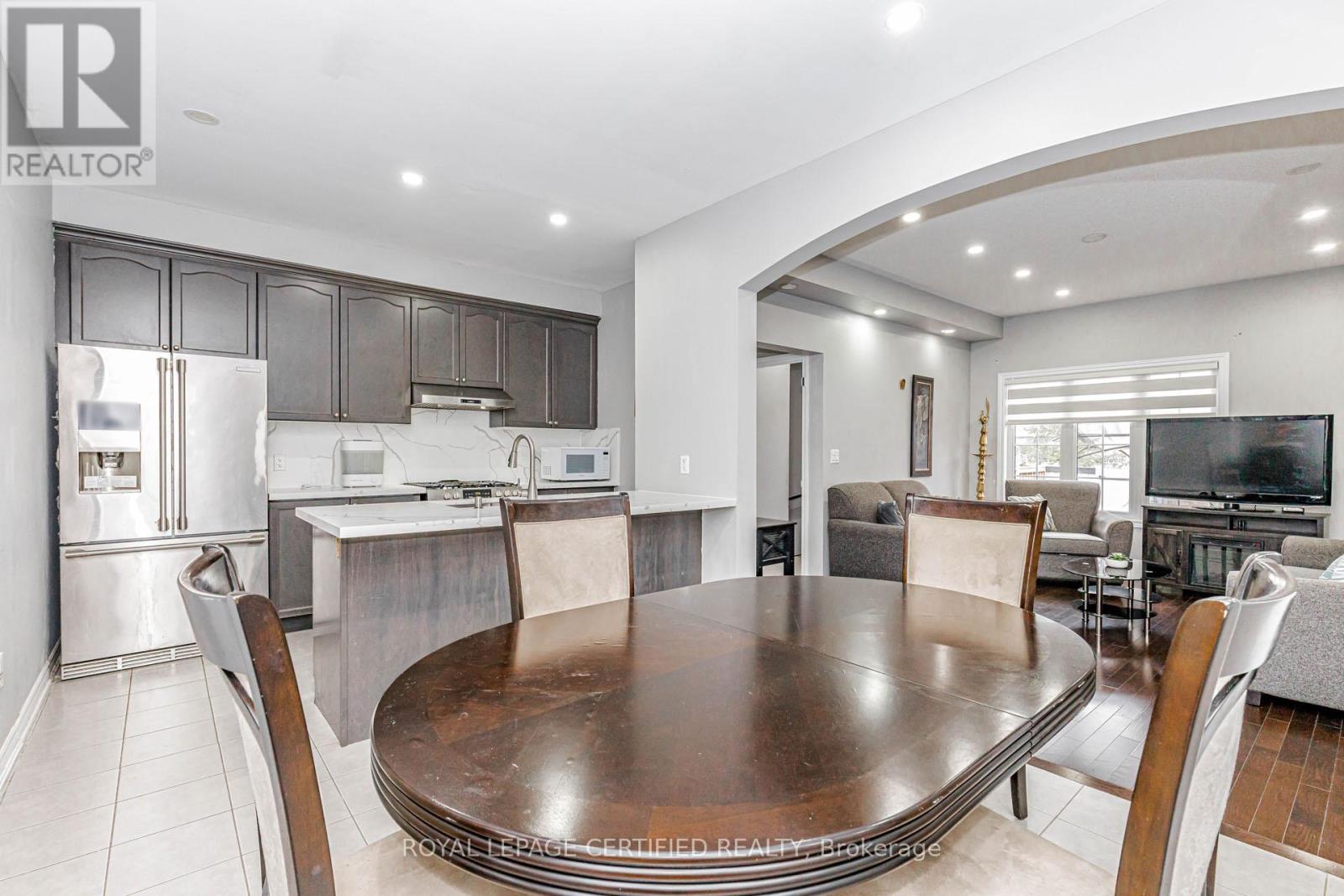 66 HATTON COURT - 5