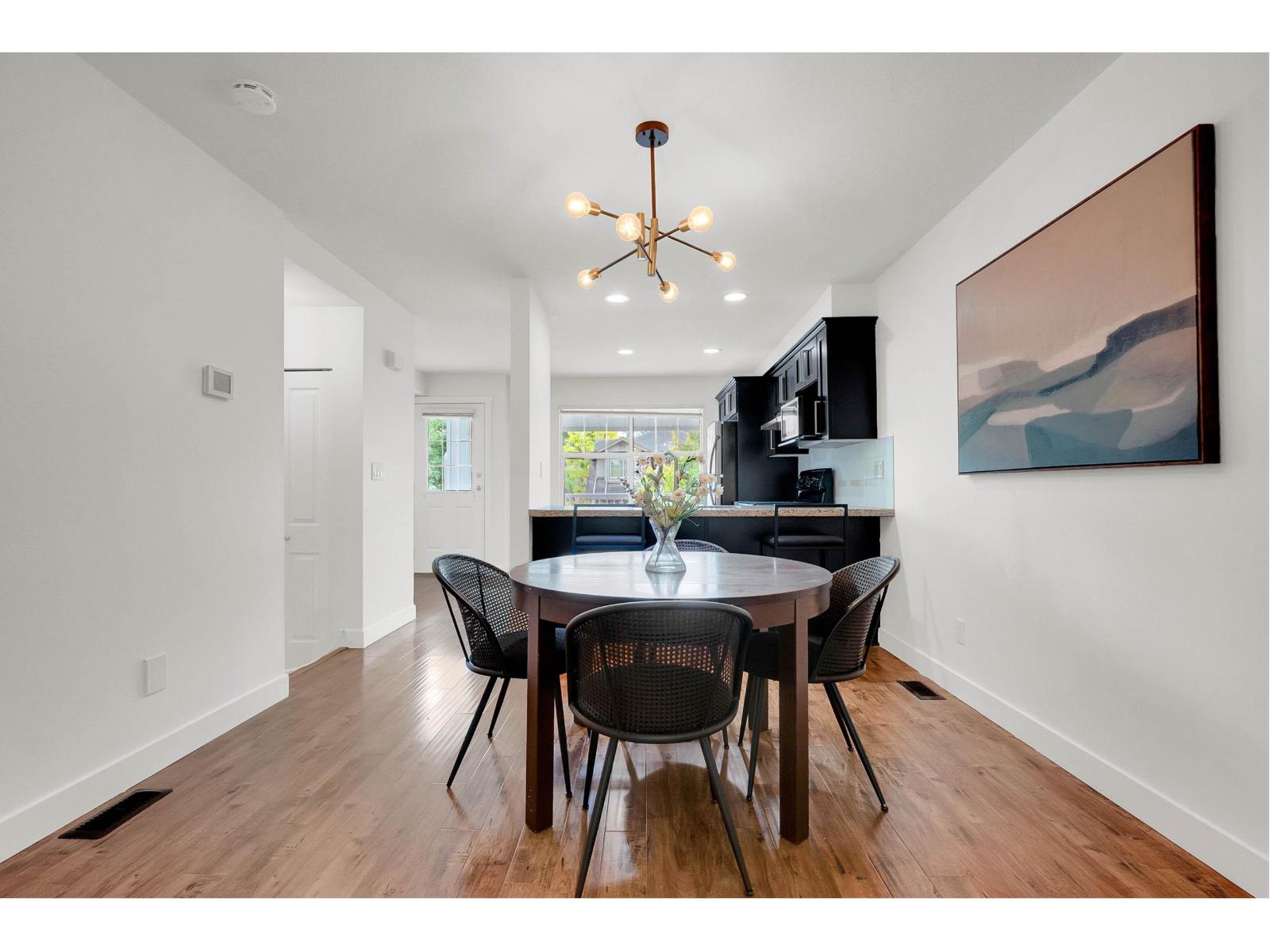 11 6555 192A STREET, Surrey — photo 4