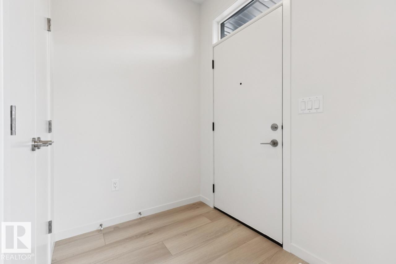 7524 KLAPSTEIN LINK LI SW, Keswick, Edmonton photo 3