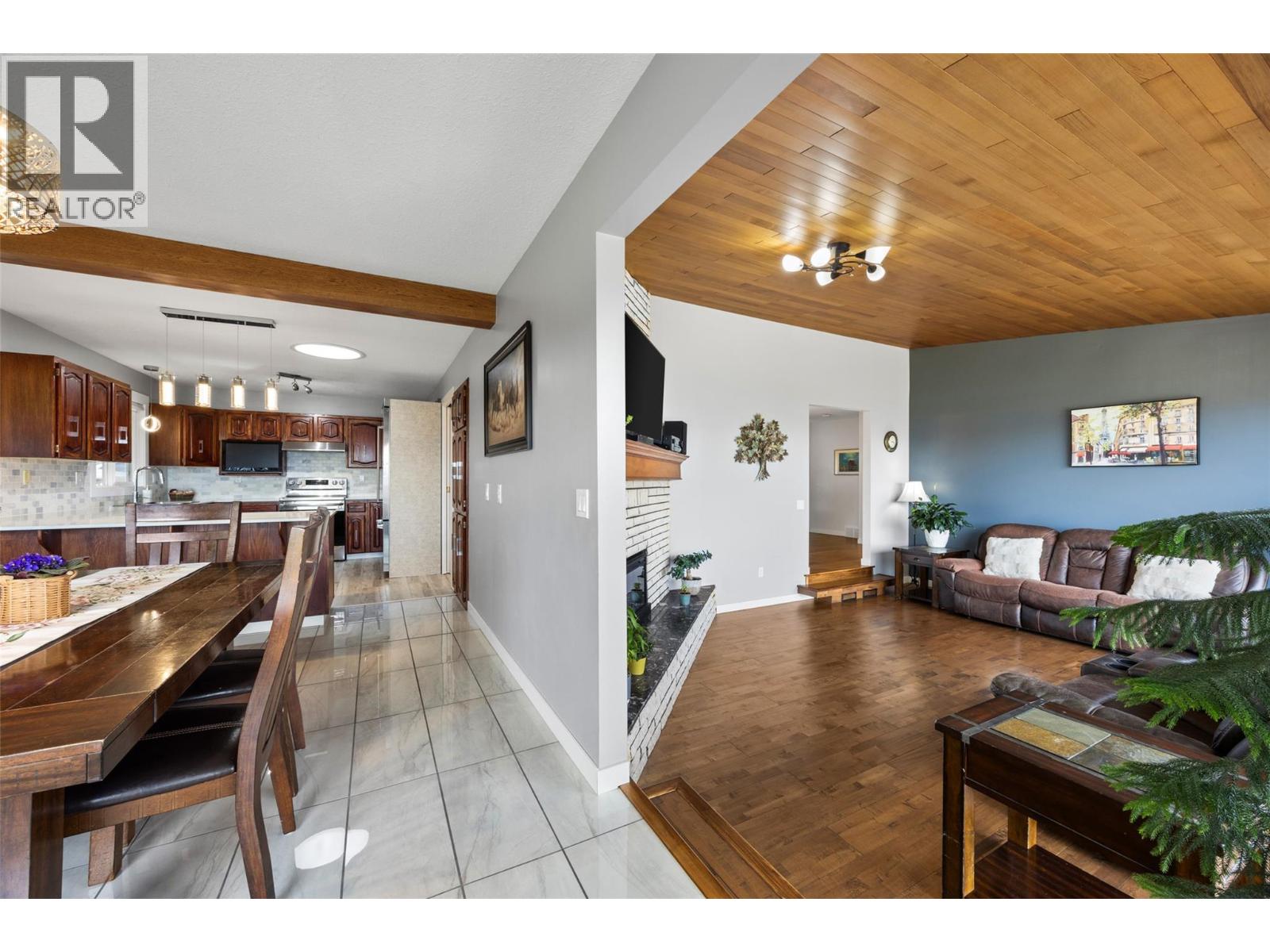 420 Gleneagles Drive - Image 12