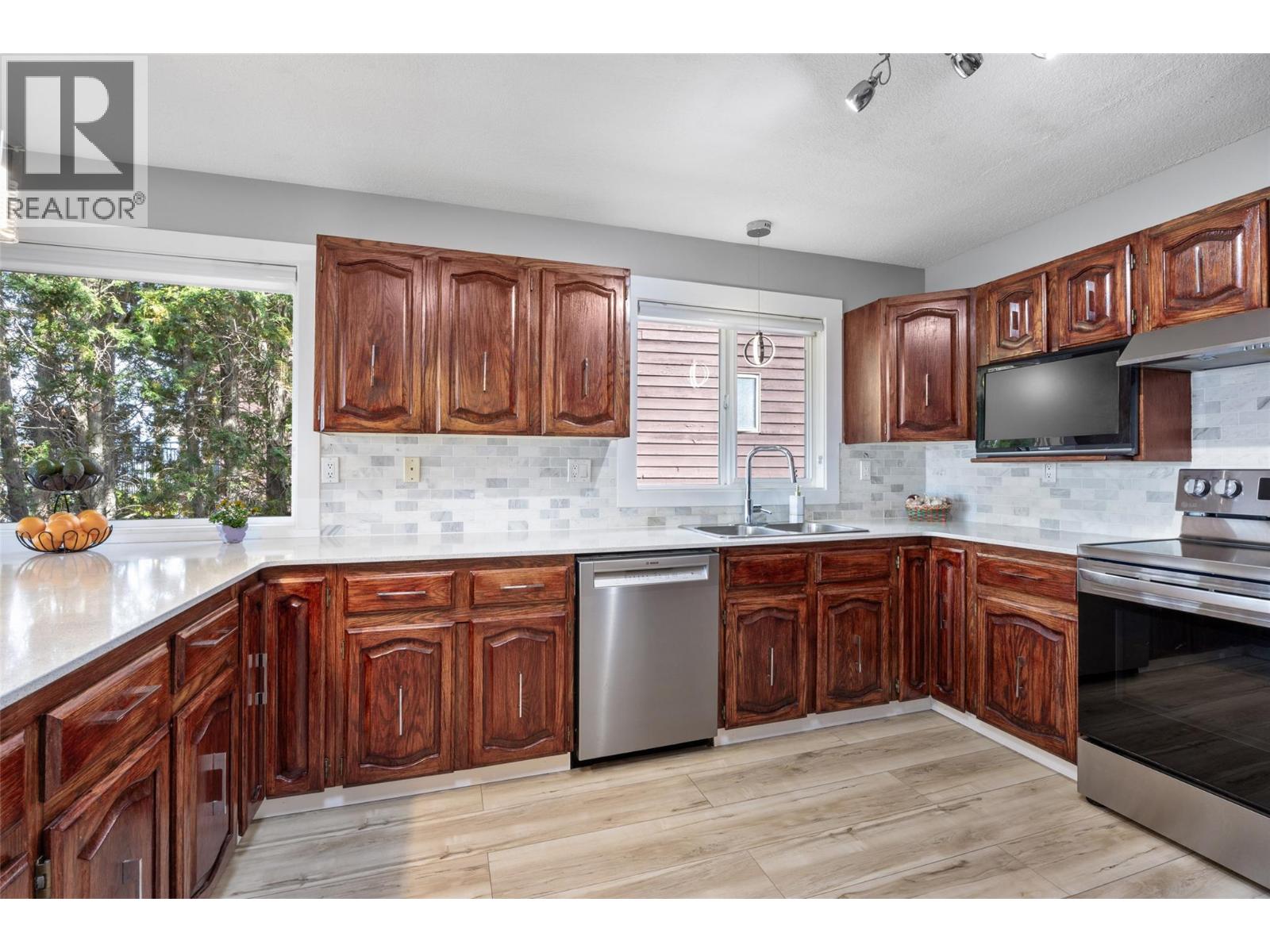 420 Gleneagles Drive - Image 22