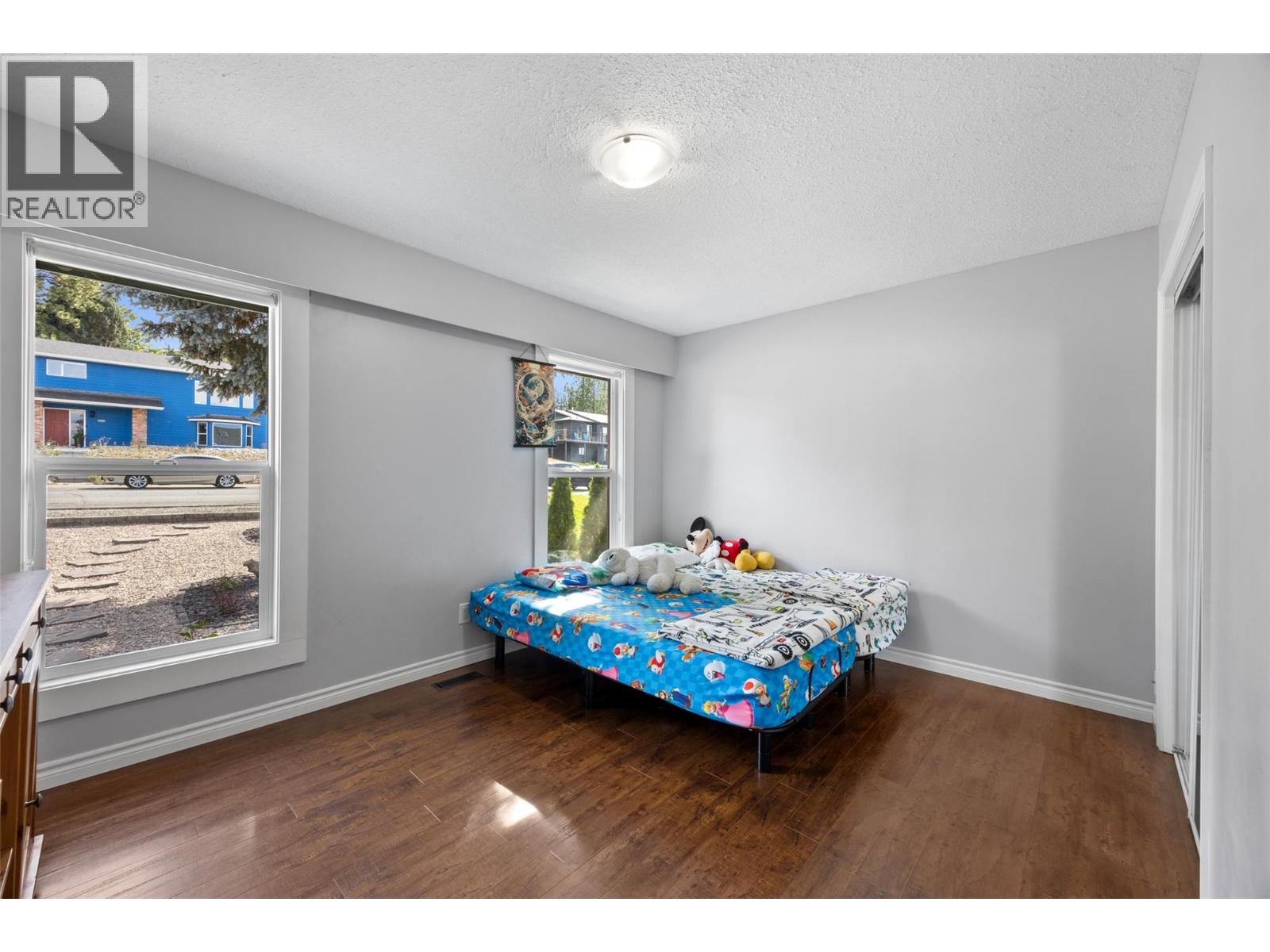 420 Gleneagles Drive - 35