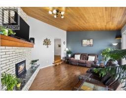 Dining room - 420 Gleneagles Drive, Kamloops, BC V1E1Z4 Photo 11
