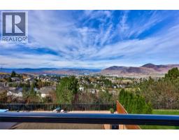 Foyer - 420 Gleneagles Drive, Kamloops, BC V1E1Z4 Photo 17