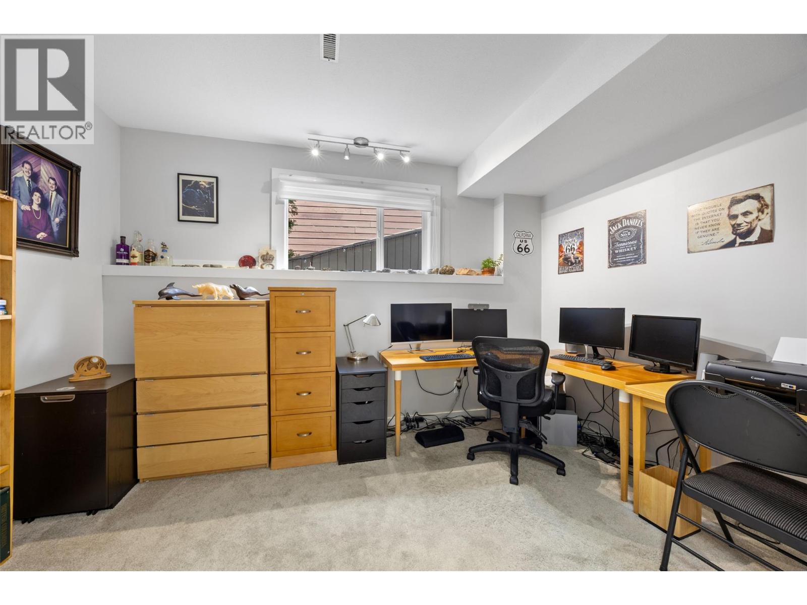 420 Gleneagles Drive - Image 38
