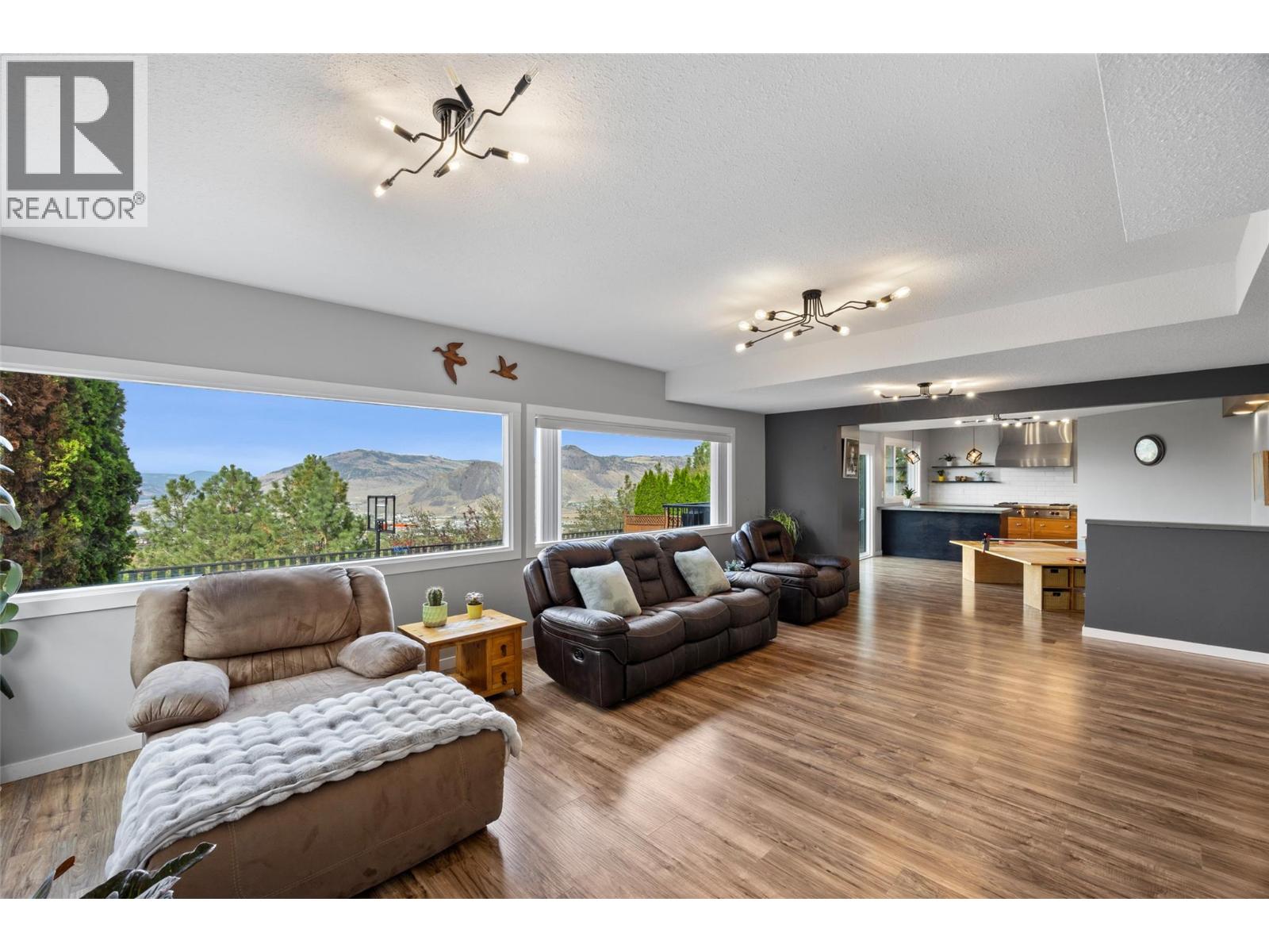 420 Gleneagles Drive - 46