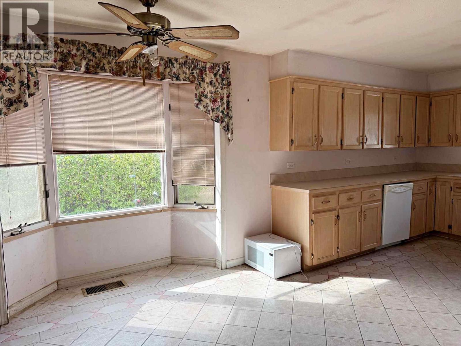 733 Fortune Road - 7