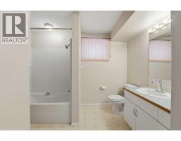 5401 Shannon Drive, Olds, AB T4H1C2 Photo 32