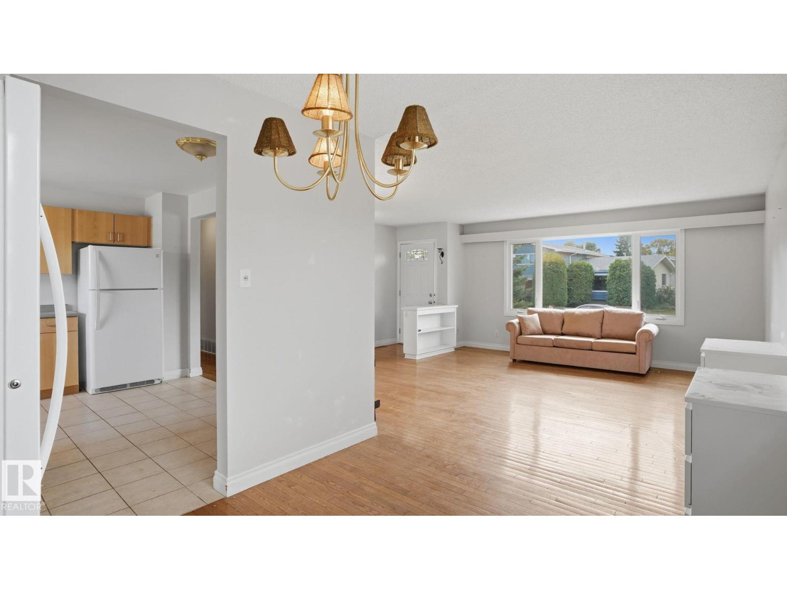 10440 36 AV NW - 11
