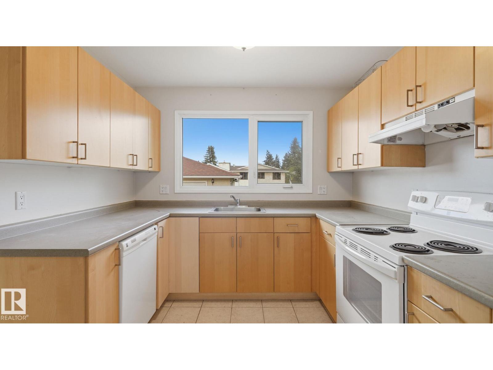10440 36 AV NW - 12