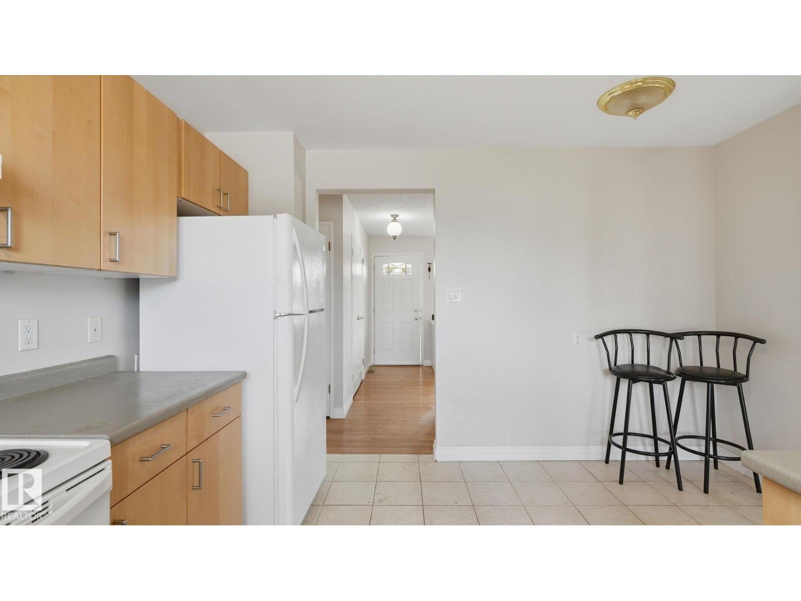 10440 36 AV NW - 16