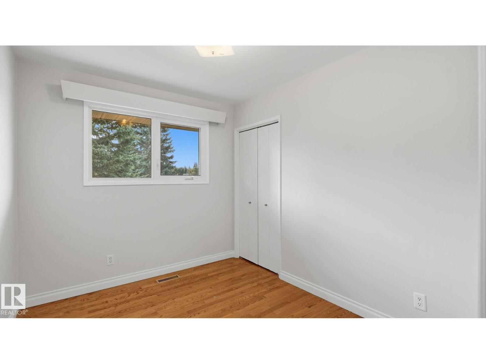 10440 36 AV NW - 17