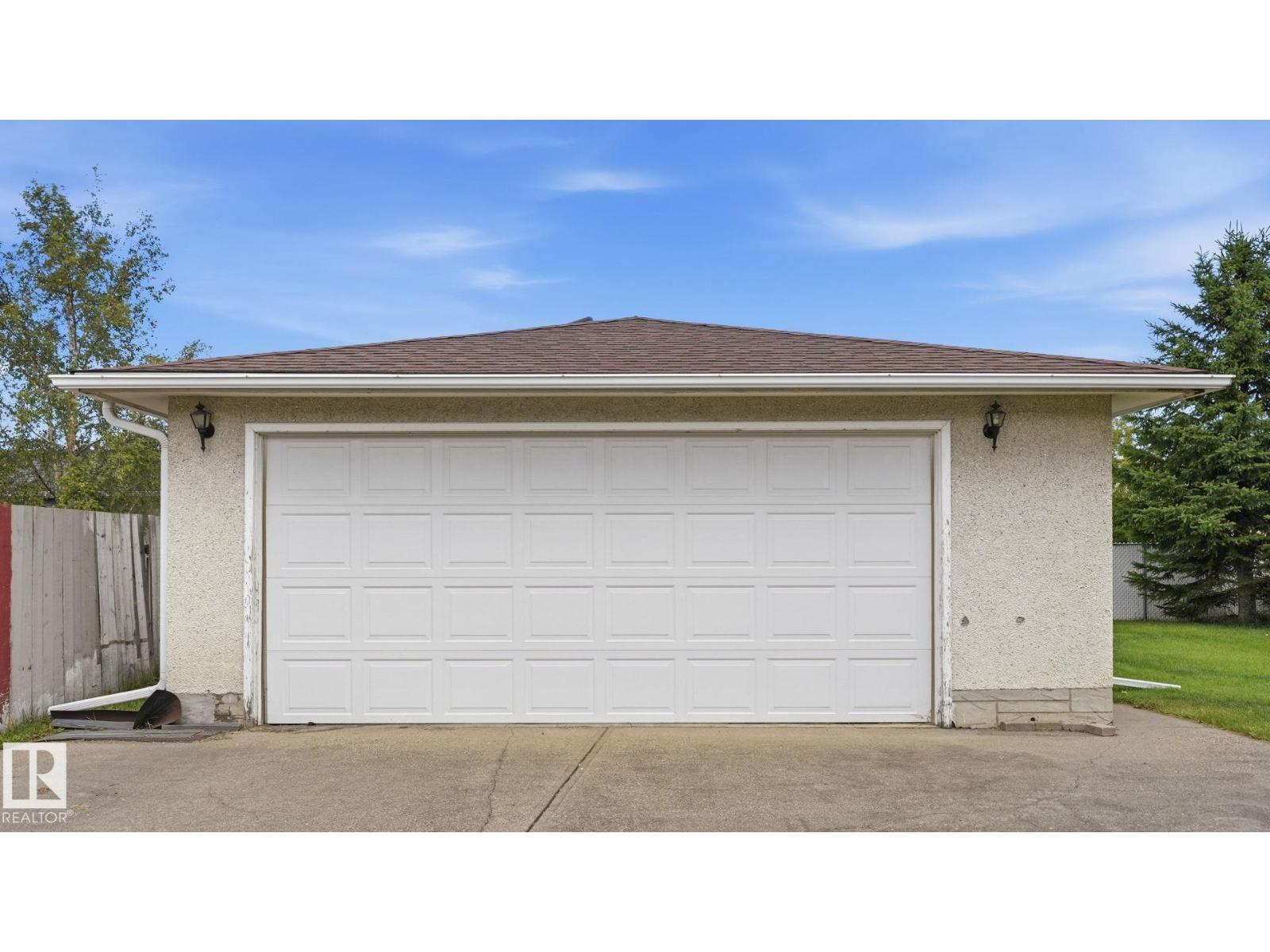 10440 36 AV NW - 26