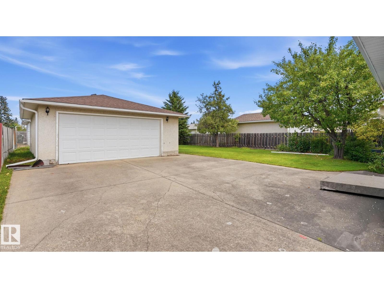 10440 36 AV NW - 27
