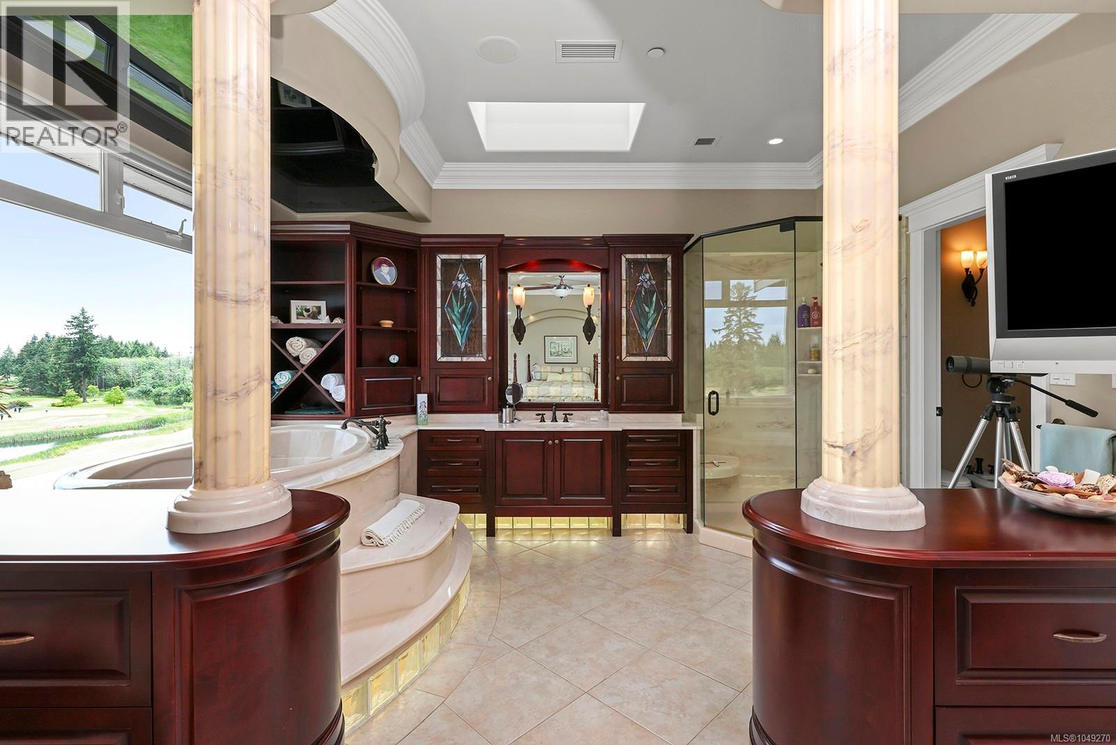#241 3666 Royal Vista Way - 9