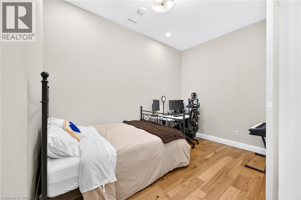 #609 101 LOCKE Street - Image 33