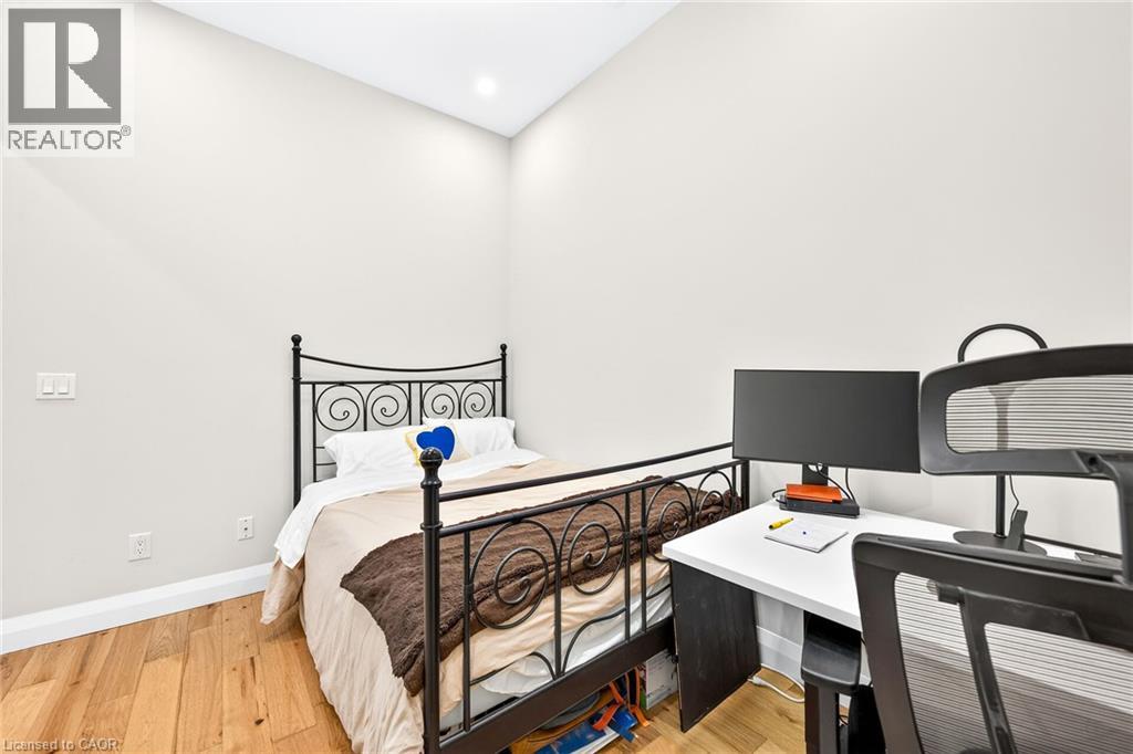 #609 101 LOCKE Street - Image 34