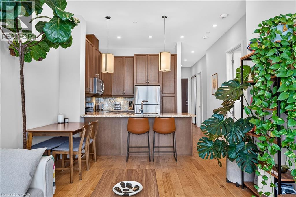 #609 101 LOCKE Street - 24