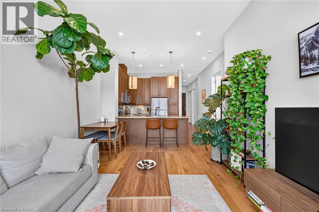 #609 101 LOCKE Street - 23