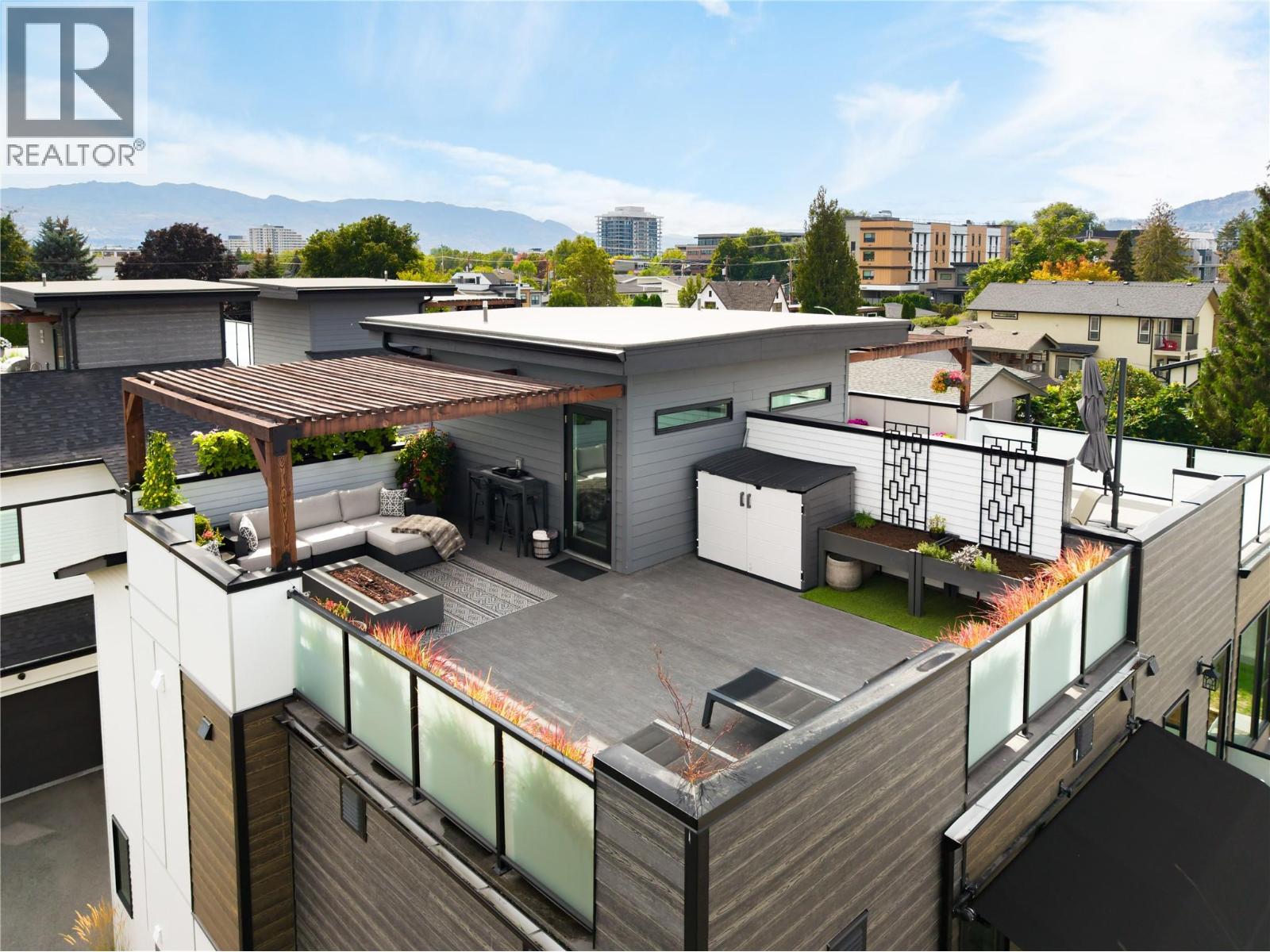 798 WARDLAW Avenue - 34