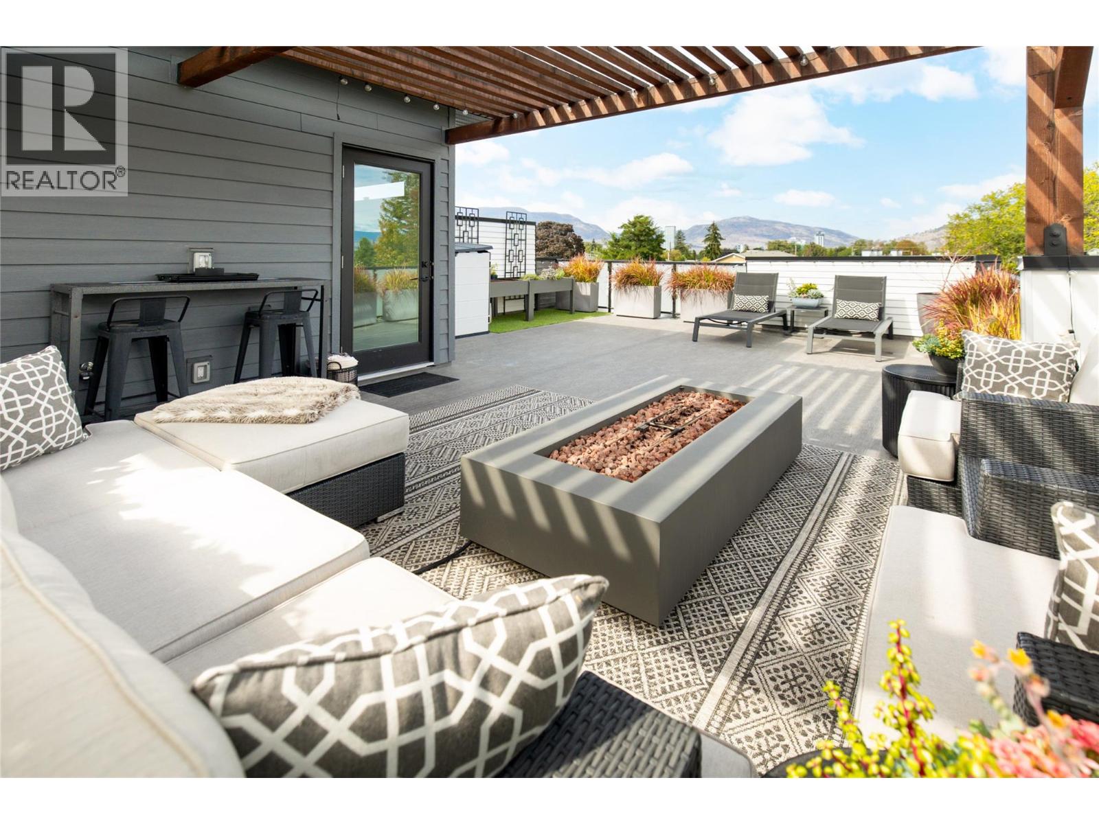 798 WARDLAW Avenue - 28