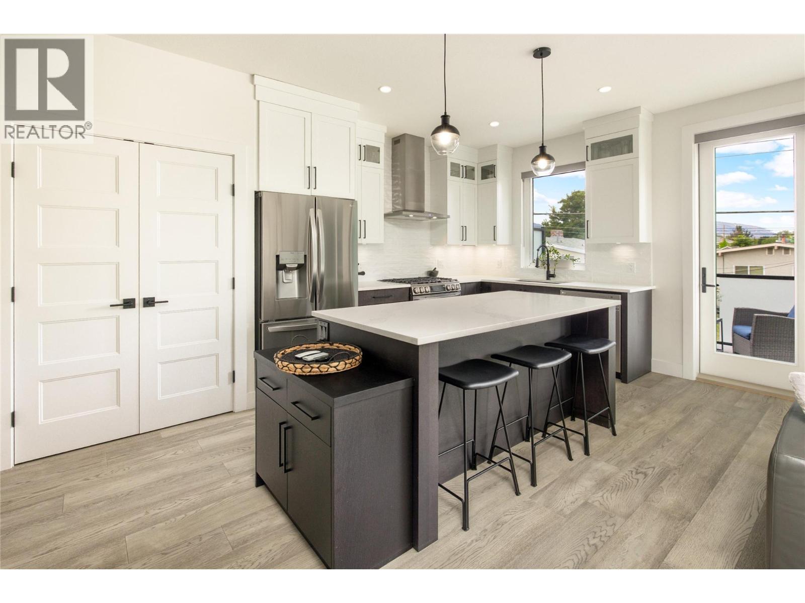 798 WARDLAW Avenue - 3
