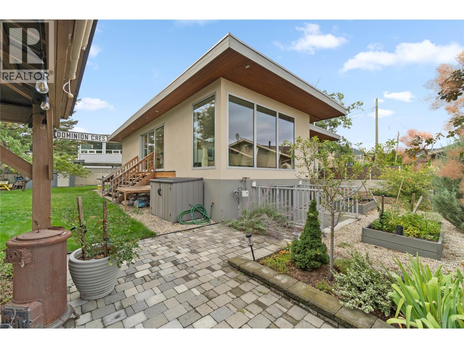 1389 Dominion Crescent - 5