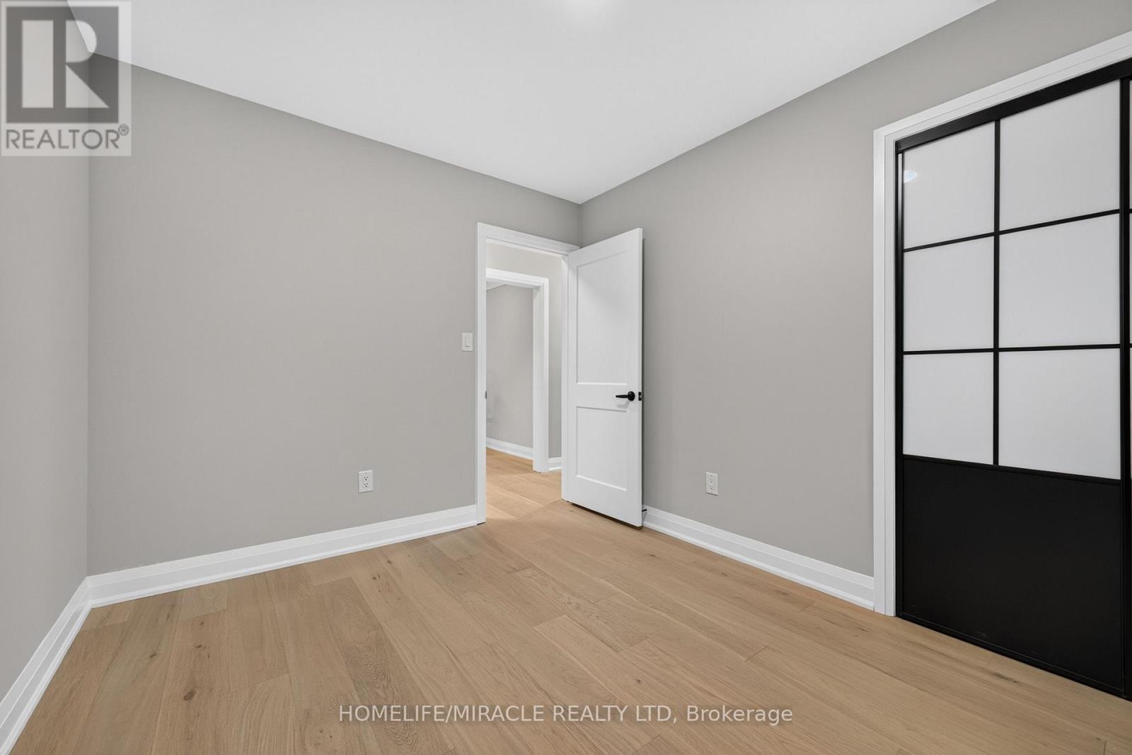 216 WELLINGTON STREET - Image 21