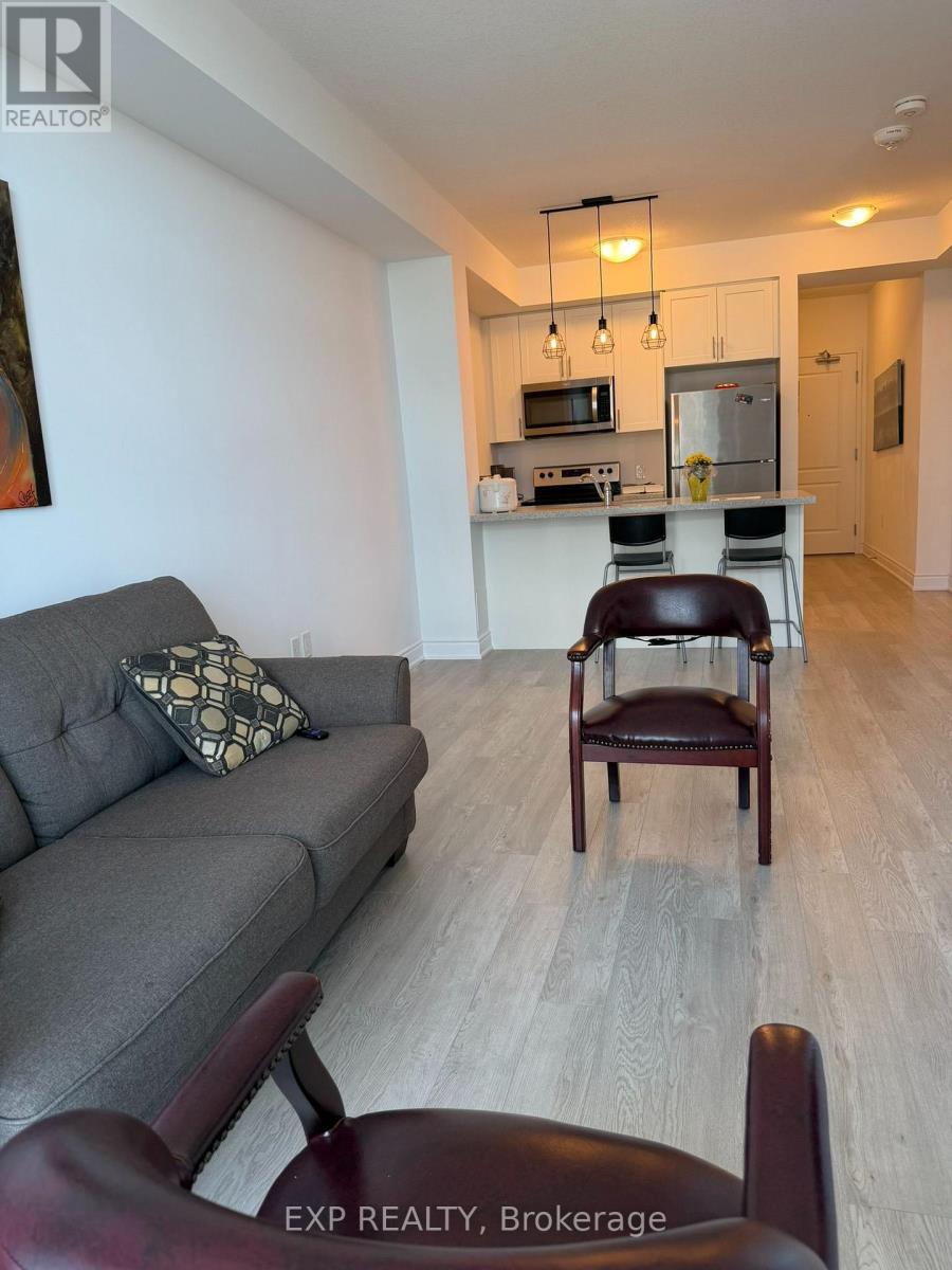 #806 450 DUNDAS STREET E - 4
