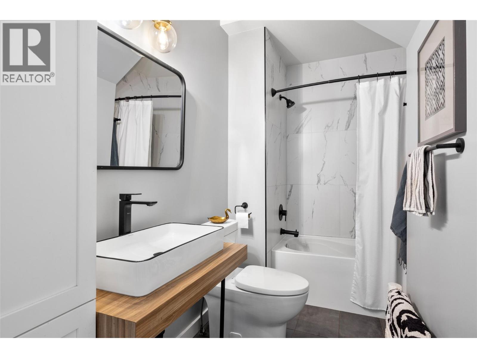 193 SEYMOUR Street W - 18