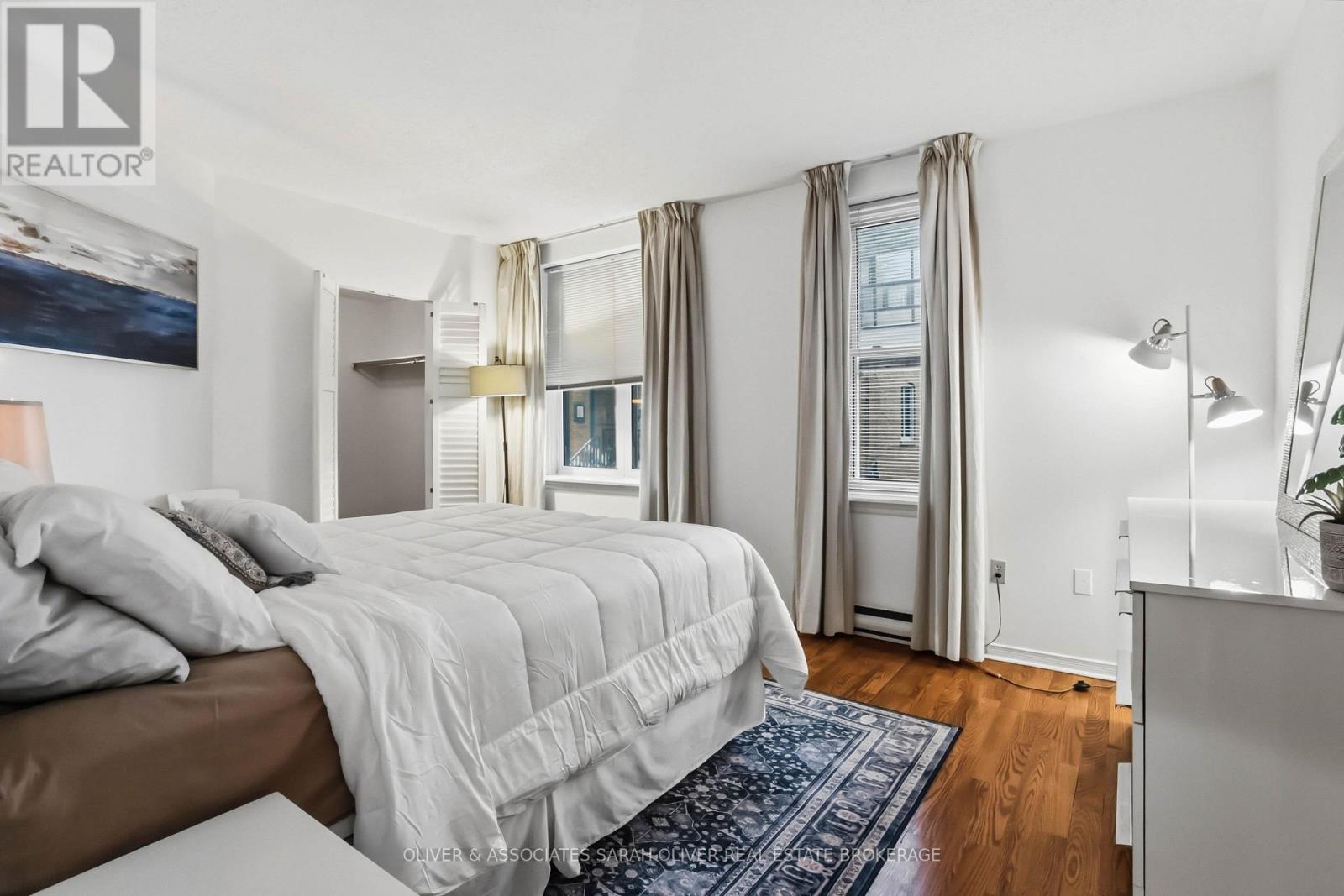 #101 285 QUEENS AVENUE - 18