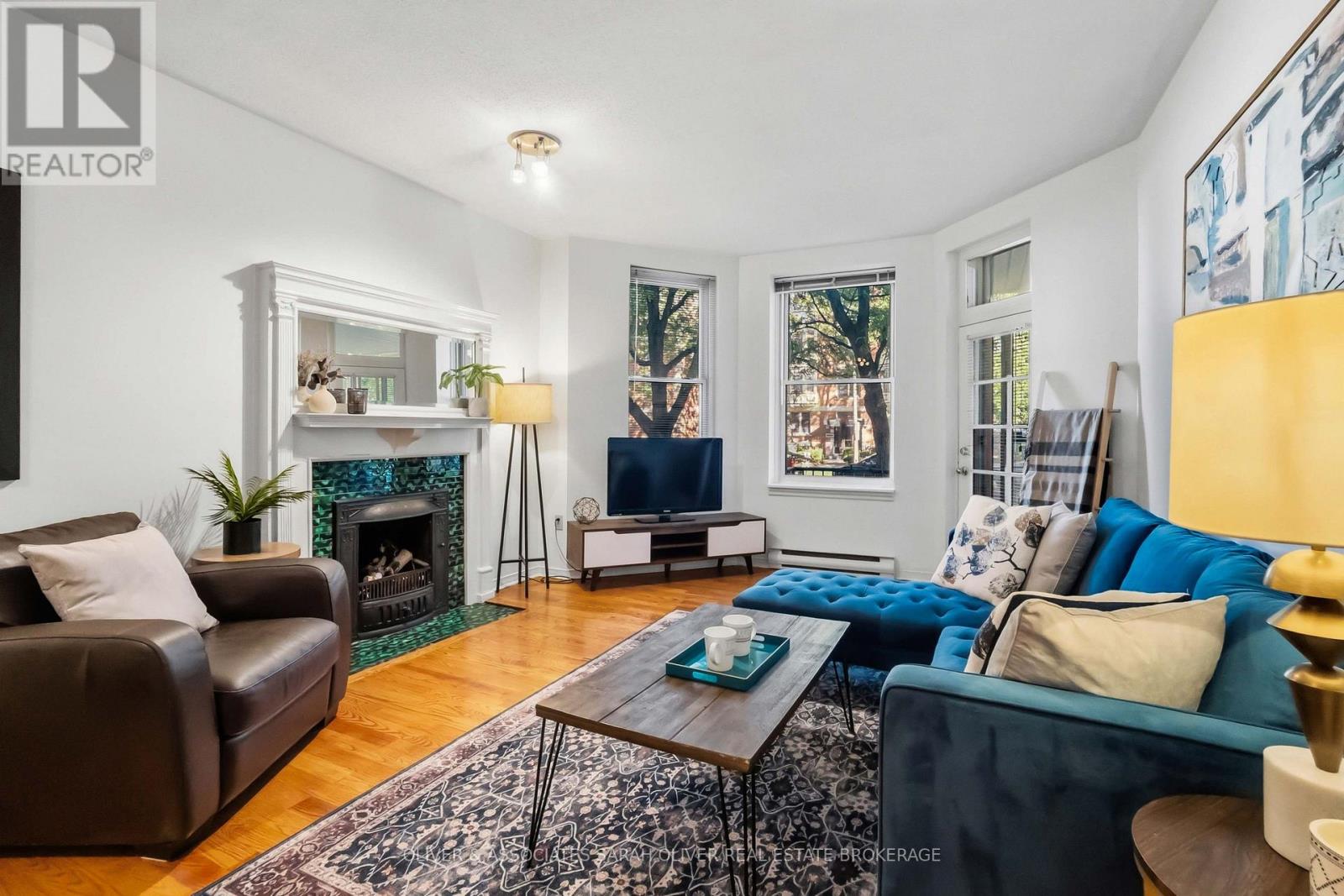 #101 285 QUEENS AVENUE - 3