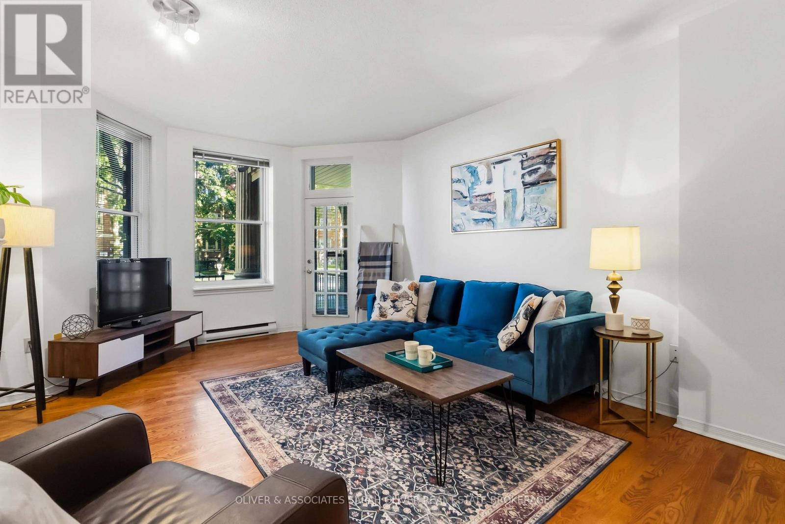 #101 285 QUEENS AVENUE - 4