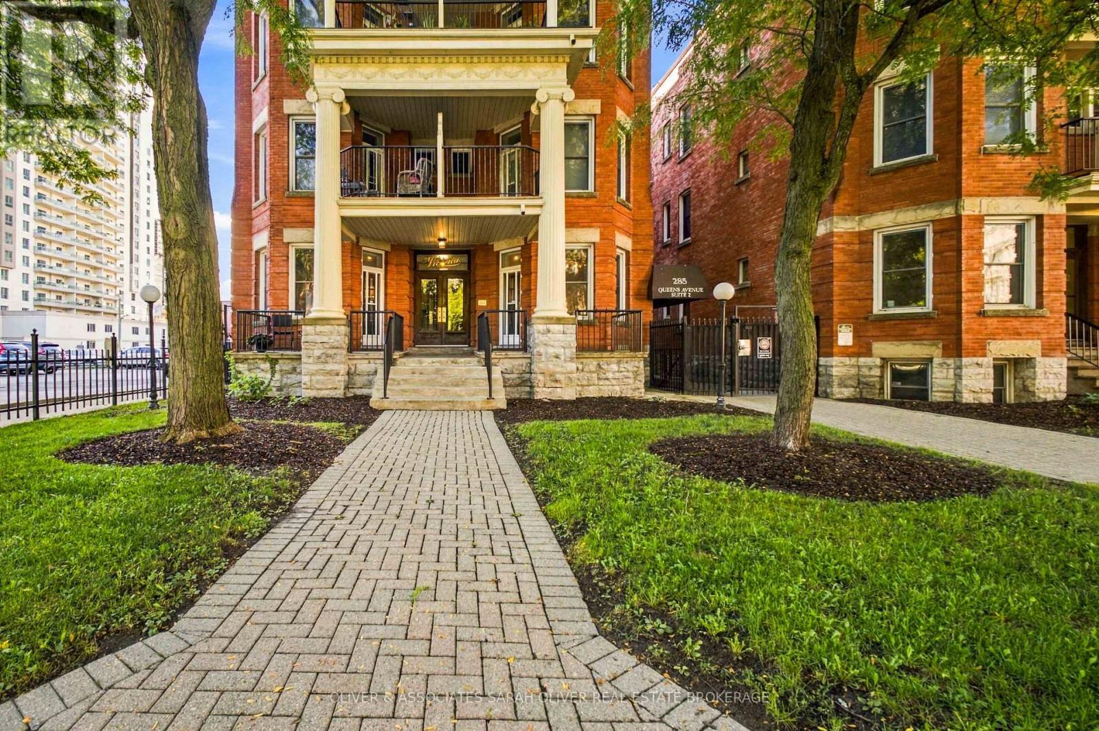 #101 285 QUEENS AVENUE - Image 43
