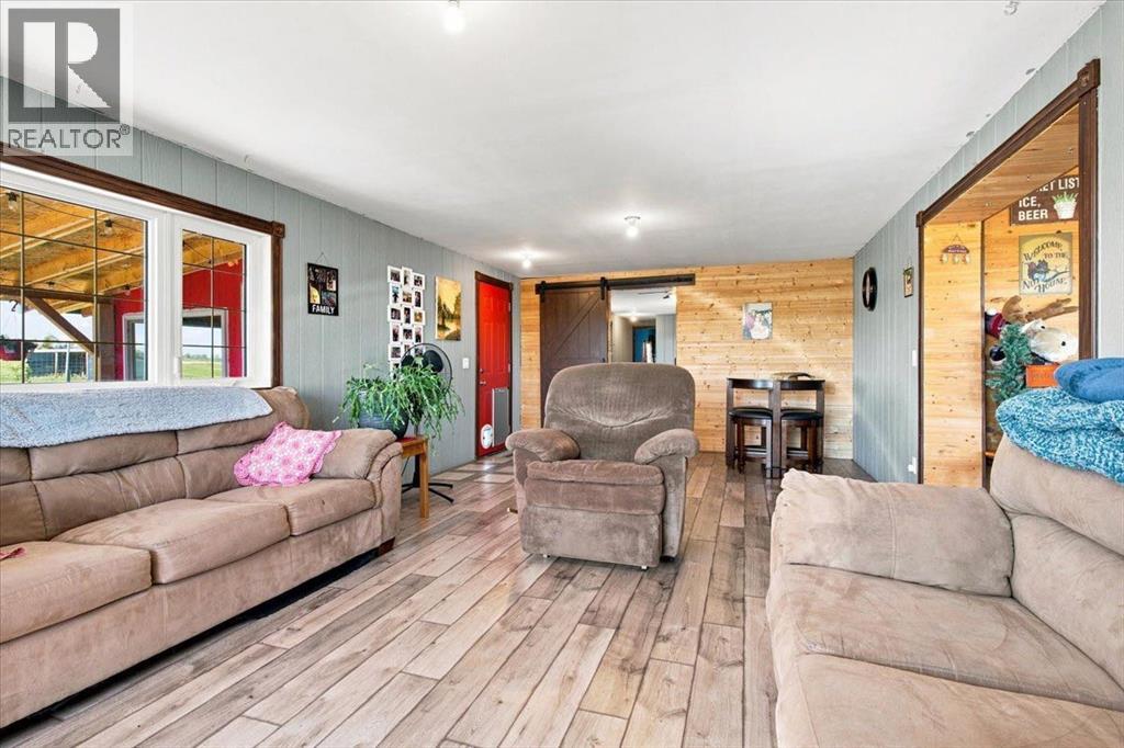 44031 RD 730 Township - 37