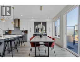 Family room - 208 Osborne Green Sw, Airdrie, AB T4B5E4 Photo 10