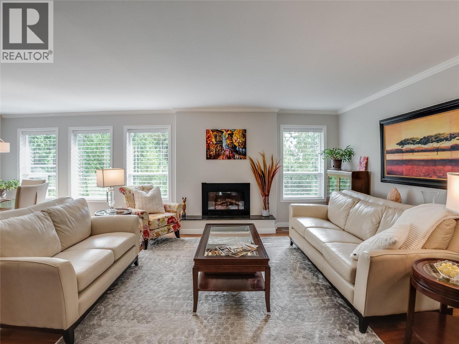 1329 Grosvenor Place - 7