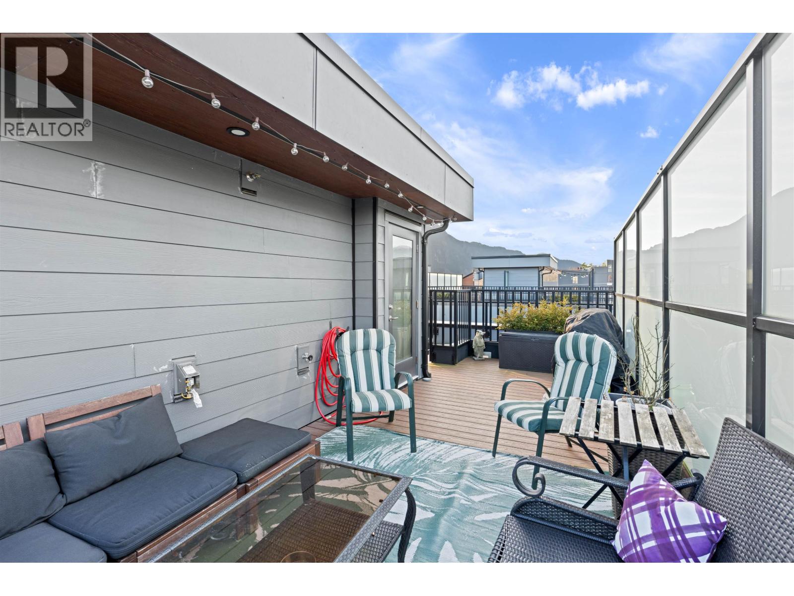 213 37808 THIRD AVENUE, Squamish