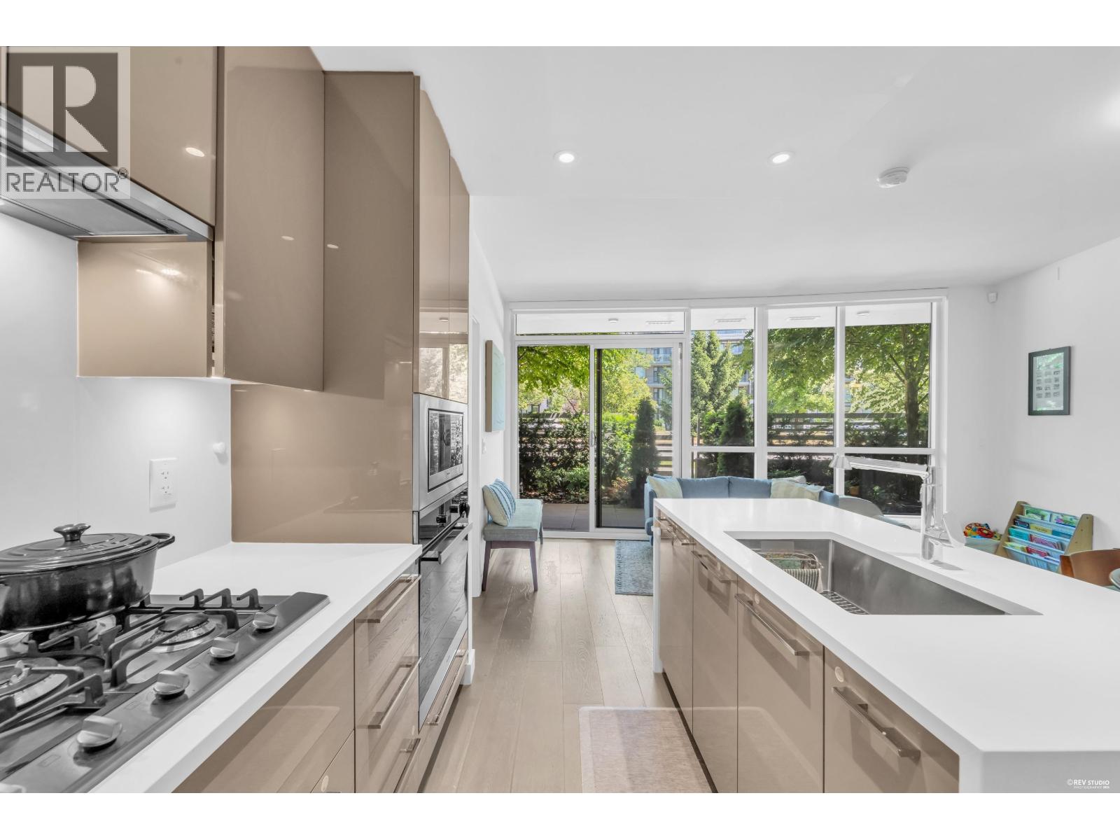 107 5189 CAMBIE STREET, Vancouver — photo 9